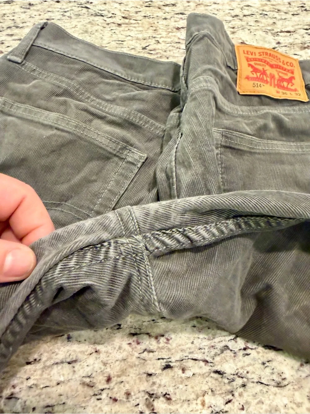Levi’s 514 Corduroy Pants Gray Mens 36x32 Straight  9” Leg Openings
